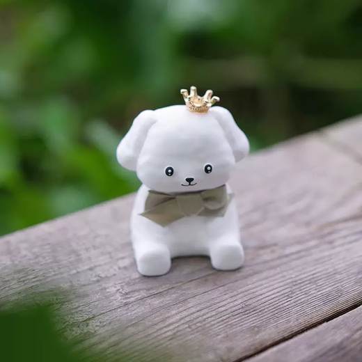 Yusenyi Cute Puppy Car Perfume Car Ornament Car Center Console Decoration Fireless Aromatherapy Diffusing Stone Gift for Women Bow Crown Puppy Ornament Free Perfume 1g