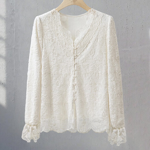 Cypress plus velvet hook pattern lace shirt for women 2026 spring new lady V-neck solid color long-sleeved temperament shirt