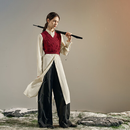 Rishuo original flocked printed shirt for women 2025 autumn new loose high-end shirt unique and elegant top Yuma White S