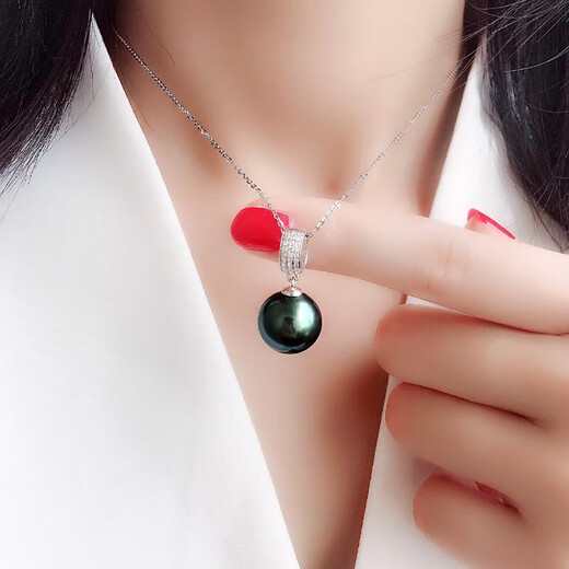 Wanke Tahitian Black Pearl Malachite Green Pendant Seawater Pearl Necklace 18K Gold Diamond Perfect Round Flawless Highlight 12-13mm