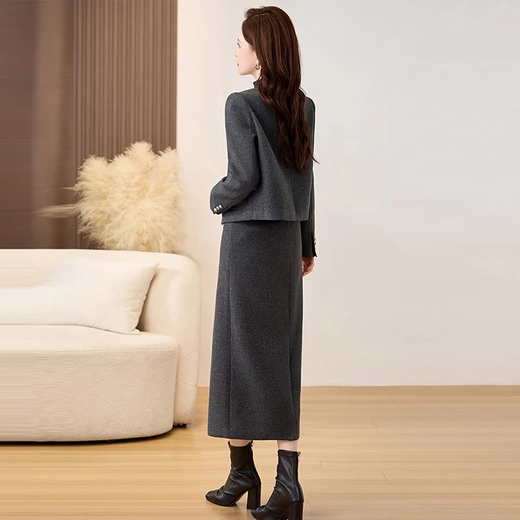 Chu Xin Dress Autumn and Winter 2025 New Women's Light Luxurious High-Quality Woolen Style Fashionable Three-piece Suit Skirt Ancora Red 2XL