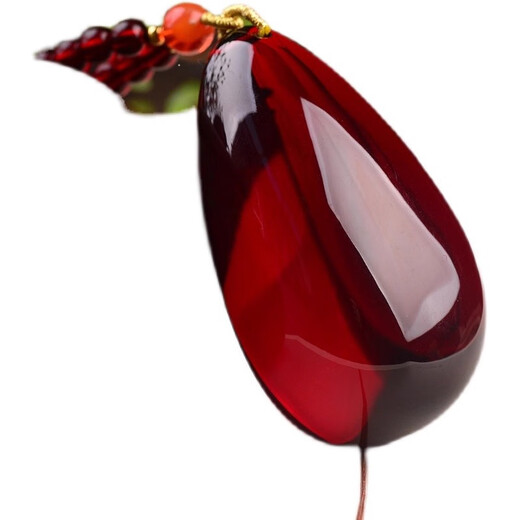 Six Senses of Red Dust Baltic Sea natural blood amber water drop pendant for men and women, authentic red amber old honey sweater necklace pendant, blood amber pendant chain