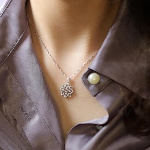 Lescroft antique lace four-leaf clover necklace sterling silver micro-paved tanzanite clavicle infused with natural gemstones that cannot avoid impurities