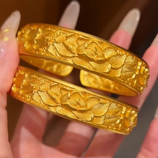 Beimeixing Old Phoenix Gold Store New Chinese Style Ancient Method Engraved Peony Flower Simulation Gold Bracelet Women's Sand Gold Wide Face Bracelet
