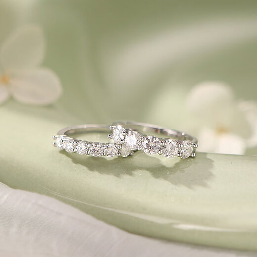 Lao Fengxiang S925 Silver Light Luxury Moissanite Ring for Women Sparkling Niche Design Geometric Simple Open Ring 30 Points Moissanite Ring---White Gold No. 14