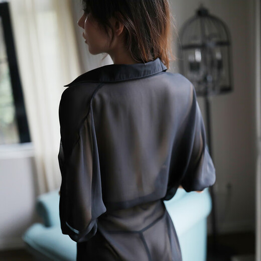 Ai Ruru sexy Dessous-Kleidung für Ehemann zum Essen, schwarzes Seidenhemd, Schlampe, sm, beschämendes großes Datumshemd, sexy durchsichtiges Hemd + schwarze Seide, 2025 neues Paar, das Datumshemd im großen Maßstab flirtet