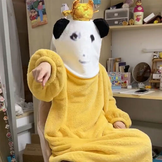 Sweet Leyu New Style Plush Funny Sand Sculpting Bold Dragon Picture Emperor Nightgown Coral Velvet Pajamas Couple Winter Plush Home E38 Bold Emperor Dragon Picture Nightgown Warm, Comfortable and Thickened One Size 140