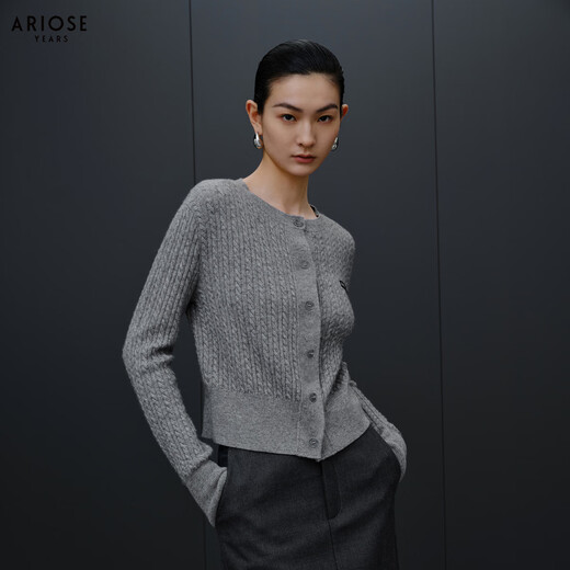 Ainos Estee Shopping Mall Same Style 2025 Winter New Sheep Wool Cable Knitted Sweater Cardigan Sweater 41028007 Feather Gray M