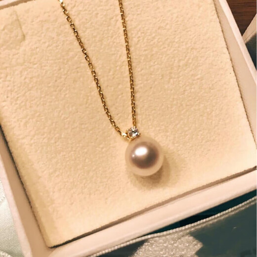 Everlasting Leaf Concubine Style Japanese Perfect Round Strong Light Akoya Pearl Pendant Necklace for Women Flawless and Versatile