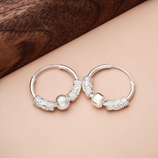 Ruyi bead earrings are light, luxurious, versatile, fashionable, niche design earrings, gift box style, transfer bead earrings