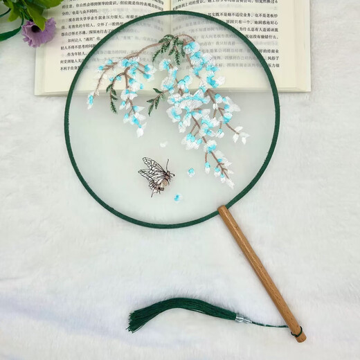 Wedding fan Chinese style wedding bridesmaid sister group fan bride dressing gown photo props handheld Xiuhe wedding fan blue and white porcelain