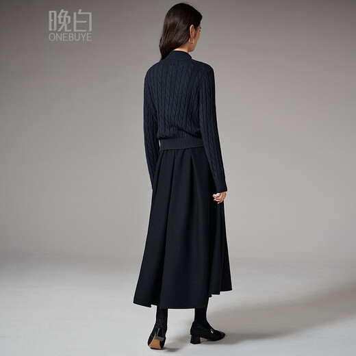 Late White New Product 2025 Autumn Retro Fashion Jacket Smart, Clean and Versatile Short Knitted Cardigan for Women Dark Blue M