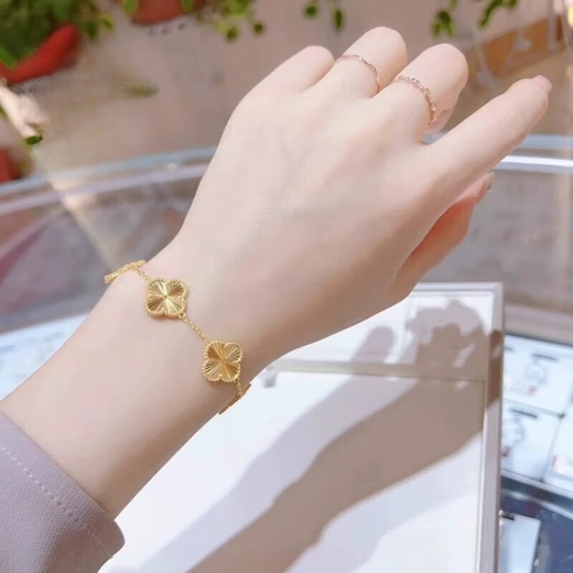 Yuebu quality four-leaf clover k gold bracelet for women 18K gold-plated five-flower bracelet rose gold agate bracelet gold five-leaf clover bracelet