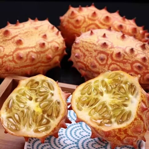 Authentic Fire Ginseng Fruit Seeds, African Honeydew Melon Seeds, Horned Melon Seeds, Mars Fruit Seeds, Sea Cucumber Fruit Special Fruit Seeds, Fire Ginseng Fruit Seeds/pack of about 25 capsules, 1 pack