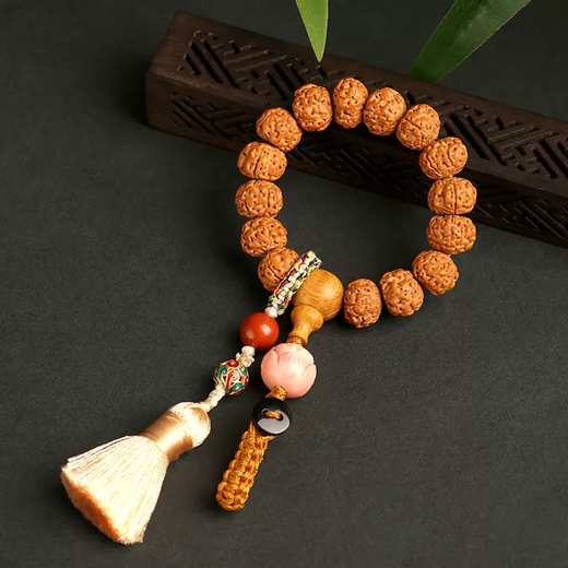 Yusenyi car keychain women's high-end car key pendant Bodhi key pendant Mercedes-Benz and BMW exquisite and trendy 16-Toyota Alphard/Wilfa/Land Cruiser/Pula