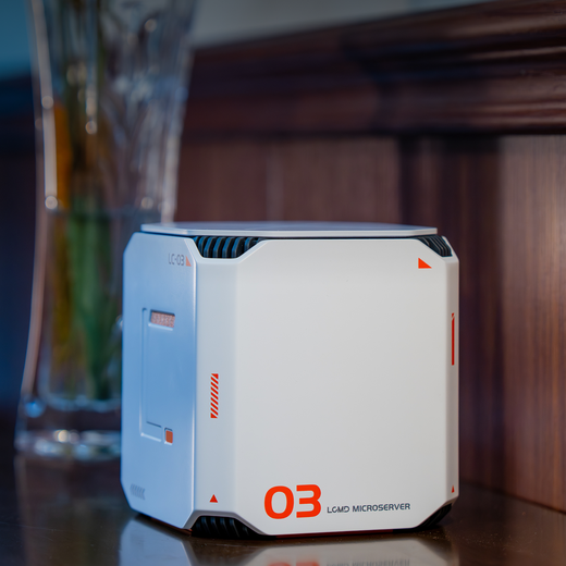 Lazymao Weifu LC-03AI private cloud mini host file data backup multi-terminal interoperability mobile phone tablet expansion smart photo album linux operating system assembly computer space white Intel Ai chip + 32GB memory 2TB