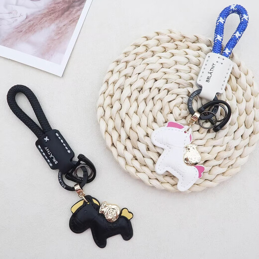Get rich immediately. Handmade cowhide car key chain pendant, simple and personalized key chain lanyard for men and women, brown pony + waist buckle + green flocking rope