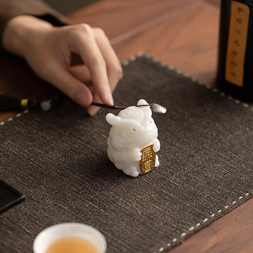 SUSHI CERAMICS high-end ice jade porcelain, golden toad tea pet ornaments, tea table and office desk decoration, holiday gifts for friends