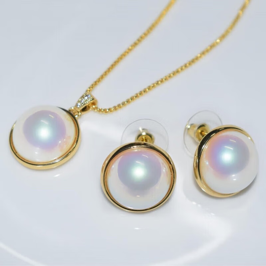 Half a grain of old Phoenix gold store's aurora maple pearl design earrings 17-18mm ocean mother-of-pearl starry sky aurora maple earrings 17-18mm