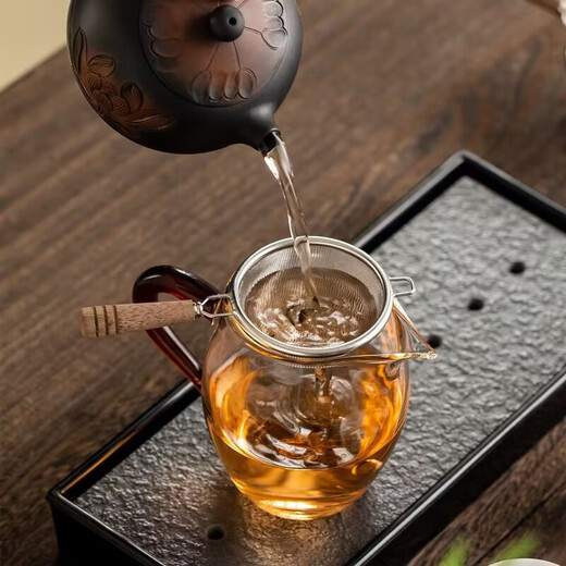 Dekoou 304 stainless steel tea drain fair cup tea filter tea tea water separator filter tea separator tea set tea set stainless steel filter set (small wooden handle) + red handle penguin male cup