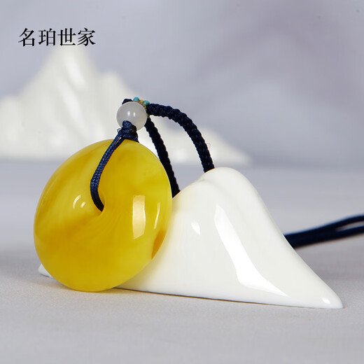 Famous family amber pendant for men and women, natural beeswax safety buckle, safety pendant, birthday gift for girlfriend