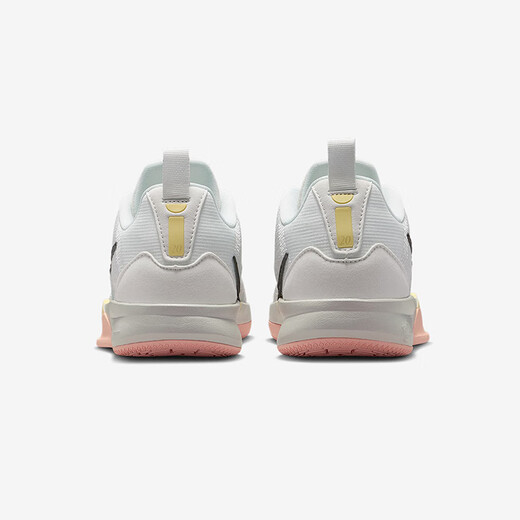 Nike (NIKE) women's SABRINA 3 (GS) sports and leisure training basketball shoes IB3088-100 38