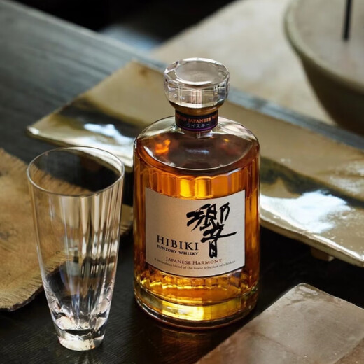 Hibiki Hibiki Japanese style mellow flavor Hibiki Sakura Riwei Hibiki Master Red Wine Barrel Whiskey Japan original imported wine Hibiki Japanese style mellow flavor with box 700mL1 bottle