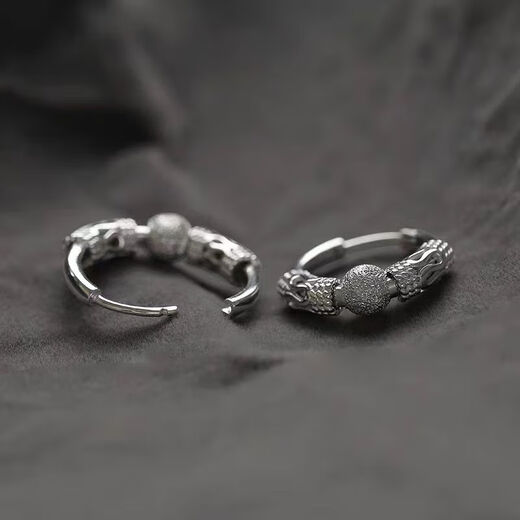 Light luxury fashion, fashionable retro light luxury, versatile, high-end, small and exquisite earrings CLjn Chinese style earrings jd Shilairun earrings pair