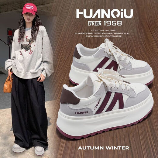 Global hot style 2025 autumn ins trendy white shoes for women, versatile student campus style fashionable thick-soled heightening casual sneakers