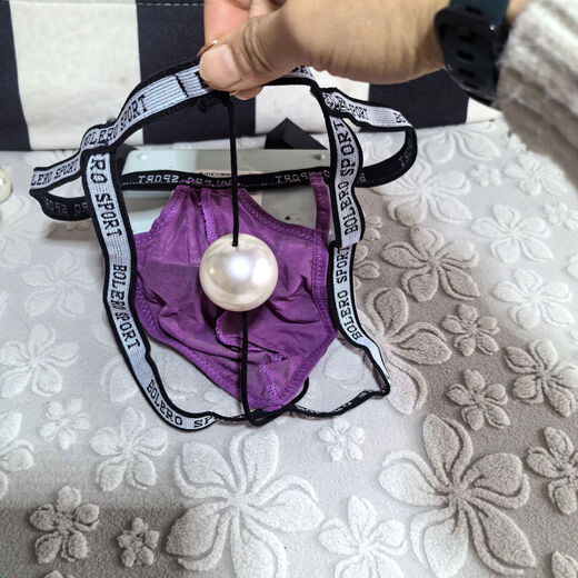 Men's underwear with 4 cm large beads hanging in the back, personalized play style, sexy thong, transparent butt-exposing macho underwear, transvestite, black