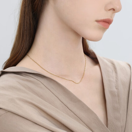 Chow Sang Sang 18K yellow gold clavicle colored gold necklace women's plain chain 04800N18KY 45 cm