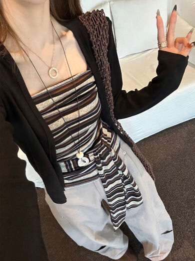 Xiaohongshu same style college style knitted cardigan camisole suit for women 2025 new early autumn Korean style Maillard ++20252025 a complete set of early autumn outfit suits early autumn Korean style S S