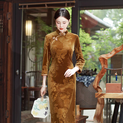 Retro 2025 Autumn and Winter New Velvet Jacquard Cheongsam National Style Slim Slim Long Nine-quarter Sleeve Wedding Banquet Mother T0080-1 Pomegranate Red 2XL Recommended 120-130Jin Jin is equal to 0.5 kg