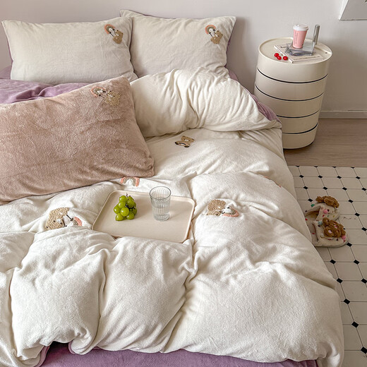 Mercury series thickened warm towel embroidered milk velvet four-piece set, three-piece coral Falay velvet quilt cover, winter 1.8m bedding, milk velvet bear-white coffee bed sheet style x 1.2m bed (quilt cover 150*200cm) three