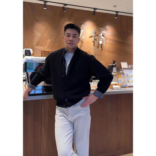 Si Yan Internet celebrity Douyin black fake two-piece plaid splicing sweater cardigan for men in autumn lazy style Henry collar knitted jacket black upgrade L 120-135Jin Jin is equal to 0.5 kg can be worn