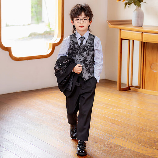 Carrot beibei children's dress boy host piano stage performance dress flower girl birthday suit black three-piece suit 150