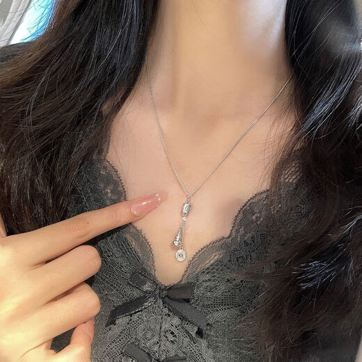 Lao Fengxiang platinum set chain pt950 transfer tube bead gold coin gourd tassel set chain for girlfriend and wife birthday gift platinum about 7.18g