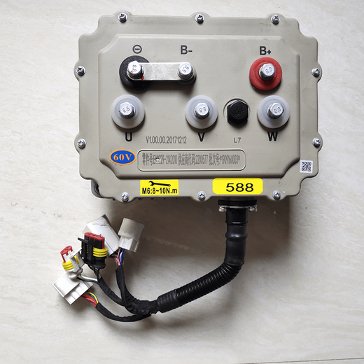 Suitable for Reading D50D70 than German M6M7 Baoluda DS5 electric car Yinbo Hantang controller EA0590