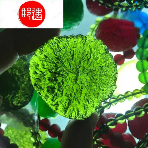 Hanzhu crystal glass pendant necklace green glass men's and women's pendant jewelry 4 grams a piece