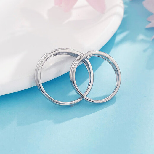 Lao Fengxiang platinum ring pt950 two-way for couples to propose rings, birthdays, platinum jewelry for boyfriend and girlfriend, platinum, about 8.42g, one pair