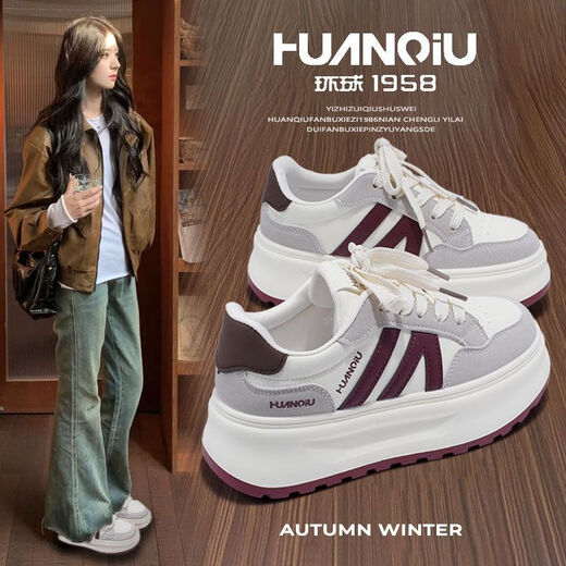 Global hot style 2025 autumn ins trendy white shoes for women, versatile student campus style fashionable thick-soled heightening casual sneakers