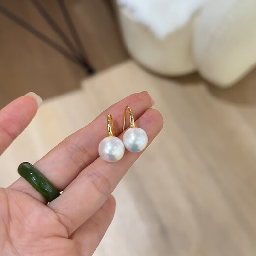 925 silver high-heeled shoes pearl earrings for women niche high-end ear hooks high-end fashion earrings versatile temperament earrings 12mm white pearl silver earrings one pair