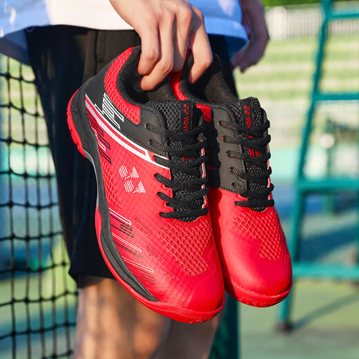 2025 new badminton training shoes for men and women, wear-resistant shock-absorbing mesh, breathable tennis sports professional competition shoes, black and red 41