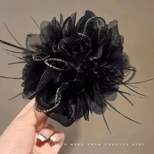 Black fabric feather hair accessory 2025 high-end hair volume hair accessory on the back of the head fluffy shark hairpin 13cm gold edge bow feather flower