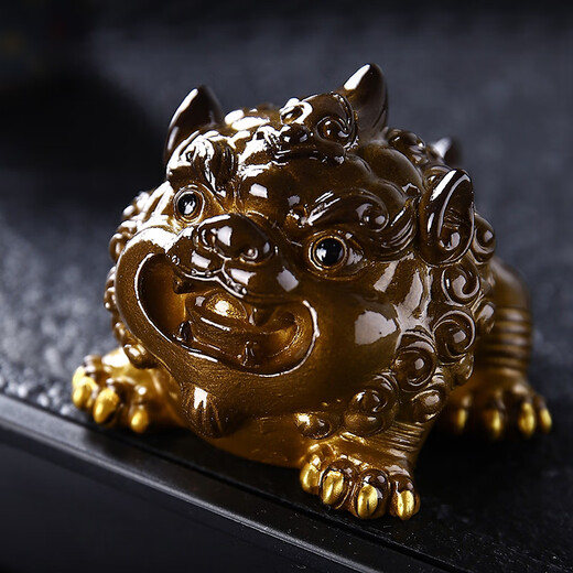 Lucky Pixiu tea pet ornaments can be used to grow tea sets, Kung Fu tea accessories, decorative tea trays, tea tables, color-changing tea toys, Lucky Pixiu turns golden