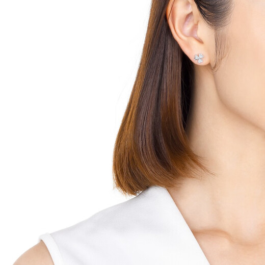 Chow Sang Sang Pt950 platinum clover platinum platinum earrings pair of earrings for men and women 37228E pricing