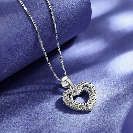 Wanfulong genuine platinum 950 wheel love pendant necklace, simple, fashionable, high-end, light luxury, niche gift for friends, platinum 950 wheel love pendant, free 925 silver chain 2.8g