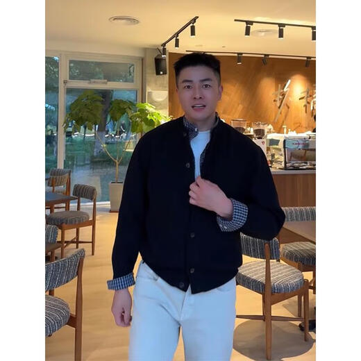Si Yan Internet celebrity Douyin black fake two-piece plaid splicing sweater cardigan for men in autumn lazy style Henry collar knitted jacket black upgrade L 120-135Jin Jin is equal to 0.5 kg can be worn