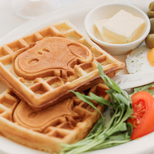 Spot Korean Snoopy sandwich machine waffle machine electric cake machine breakfast machine toaster toaster thickened Snoopy sandwich machine comes with 3 types of baking pans