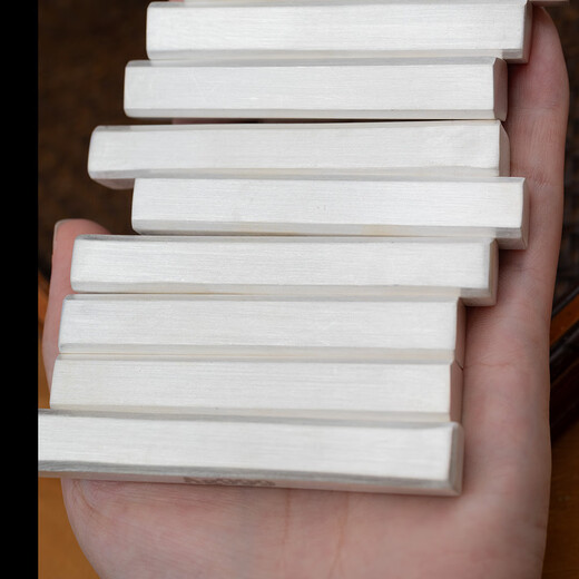 Hundred-silver silver bars, 999 sterling silver, raw materials for investment, small silver bars, pure silver, silver nuggets, sheets, silver bracelets, 100 grams. Returns and exchanges are not supported (state regulations require 7 days for no-reason returns, except for precious metals)